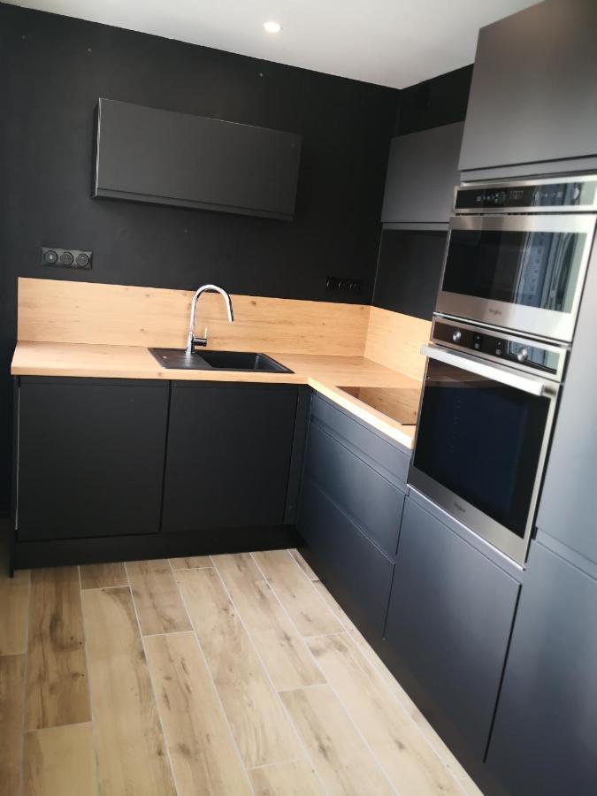 Apartamento Moderne, Place Parking Prive, Emplacement Ideal A 100 M Du Lac. Annecy