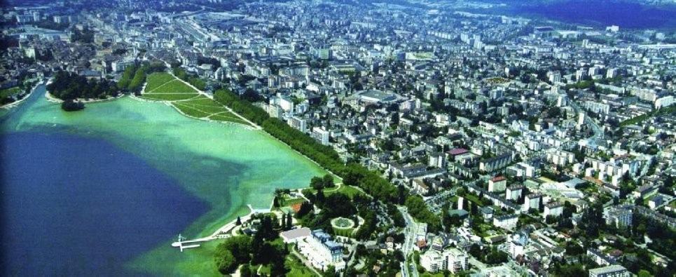 Apartamento Moderne, Place Parking Prive, Emplacement Ideal A 100 M Du Lac.