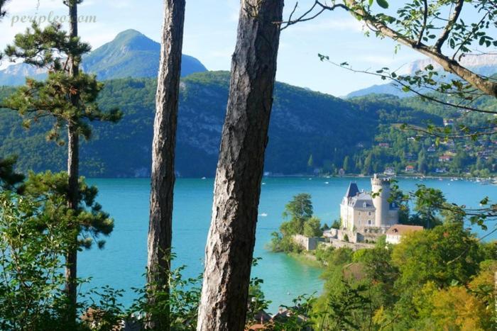 Moderne, Place Parking Prive, Emplacement Ideal A 100 M Du Lac. Apartamento
